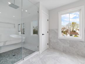 2 Winters Court, Plainview NY 11803
