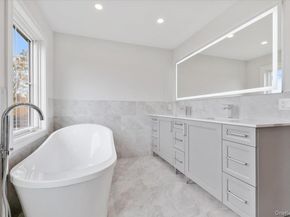 2 Winters Court, Plainview NY 11803