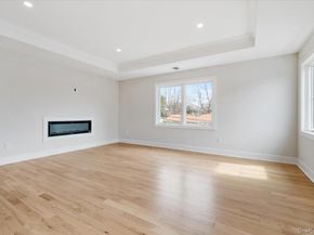 2 Winters Court, Plainview NY 11803