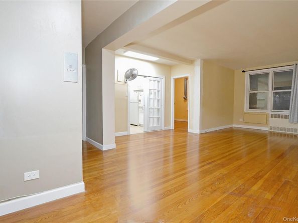 63-45 Saunders Street 3G, Rego Park NY 11374