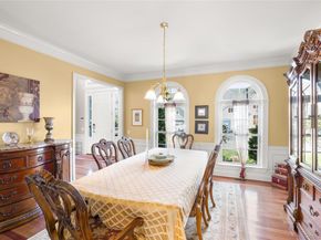 32 Avolet Court, Mount Sinai NY 11766