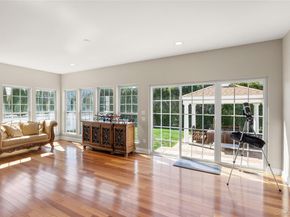 32 Avolet Court, Mount Sinai NY 11766
