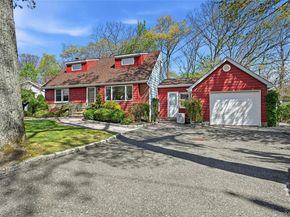 9 Robinson Street, Shoreham NY 11786