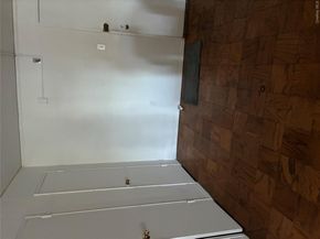 100 Clinton Avenue 4R, Mineola NY 11501