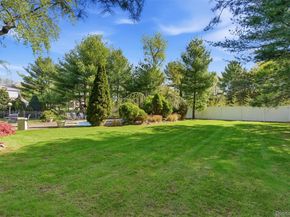8 Given Lane, East Northport NY 11731