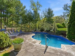 8 Given Lane, East Northport NY 11731