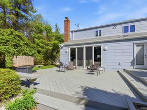 8 Given Lane, East Northport NY 11731