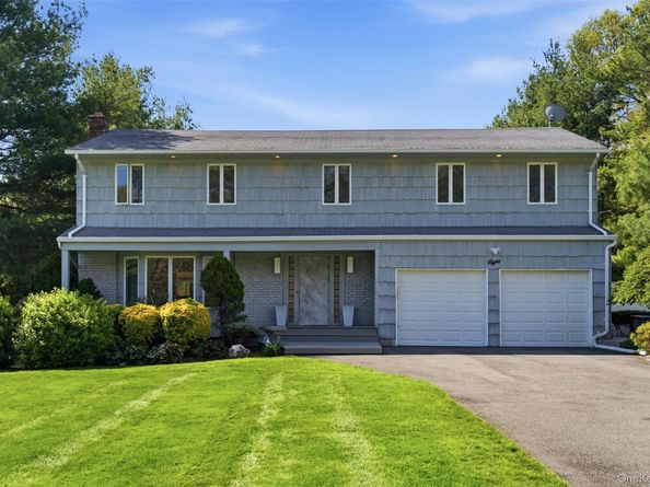 8 Given Lane, East Northport NY 11731