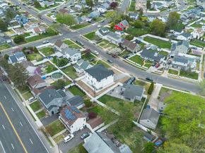 62 Haven Lane, Levittown NY 11756