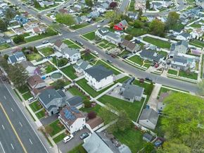 62 Haven Lane, Levittown NY 11756