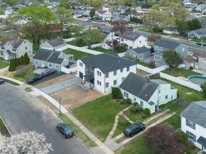 62 Haven Lane, Levittown NY 11756