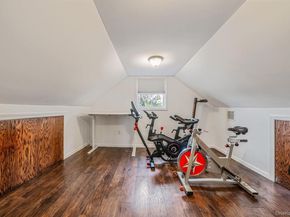 253 E Riviera Drive, Lindenhurst NY 11757