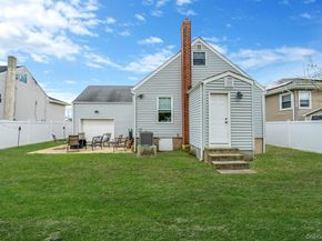 253 E Riviera Drive, Lindenhurst NY 11757