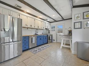 9 Copperbeech Road, Saint James NY 11780