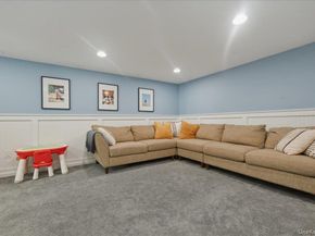 9 Copperbeech Road, Saint James NY 11780