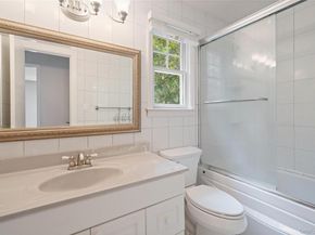 8 Beverly Court, Farmingville NY 11738