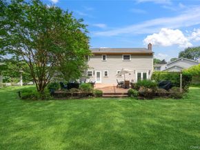 8 Beverly Court, Farmingville NY 11738
