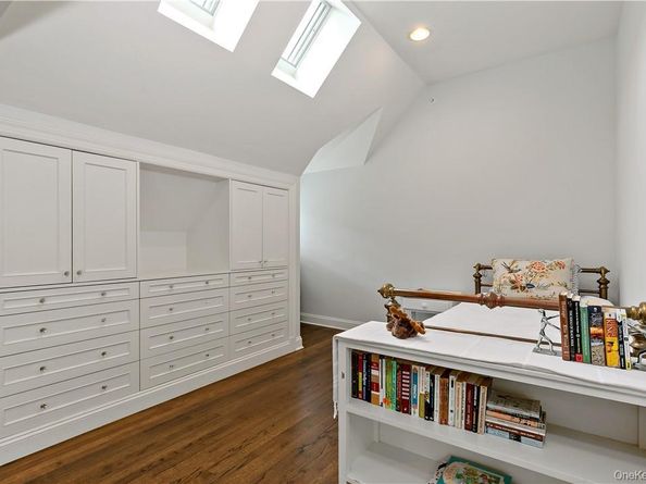 70 Haights Cross Road, Chappaqua NY 10514