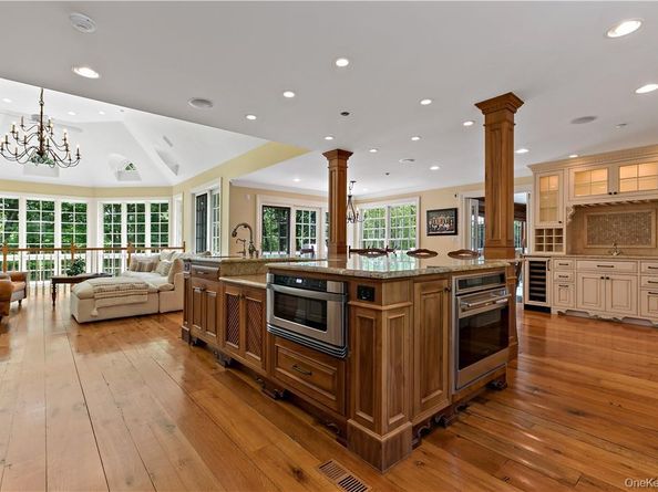 70 Haights Cross Road, Chappaqua NY 10514