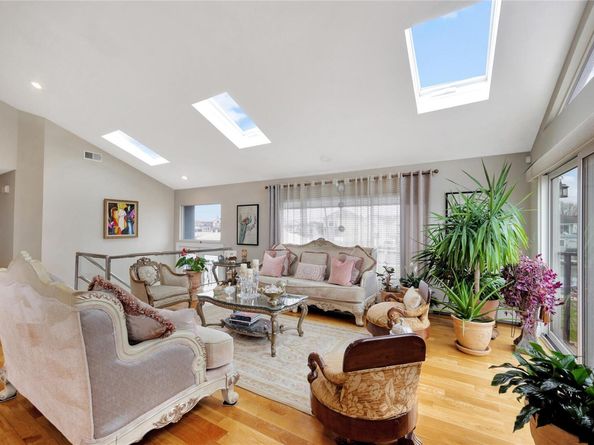 3434 Elliott Boulevard, Oceanside NY 11572