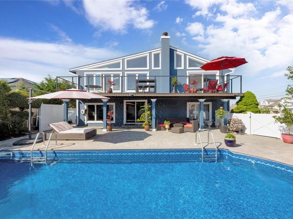3434 Elliott Boulevard, Oceanside NY 11572
