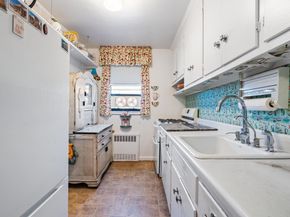 139-15 83rd Avenue 726, Briarwood NY 11435