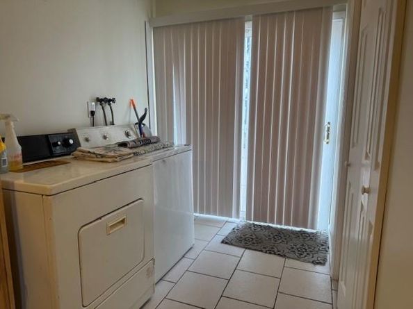 952 Thompson Drive, Bay Shore NY 11706