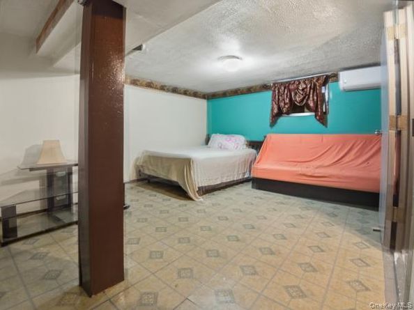 2448 Devoe Terrace, Bronx NY 10468