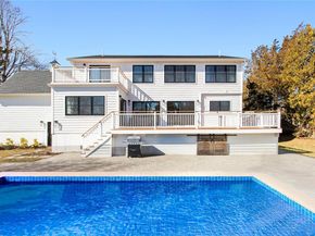 9 Walker Court, East Quogue NY 11942