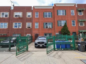436 E 141st Street