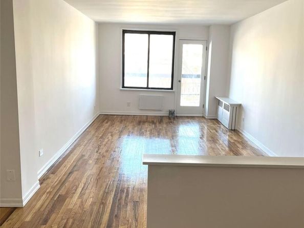 2121 SHORE Parkway 3R, Brooklyn NY 11214
