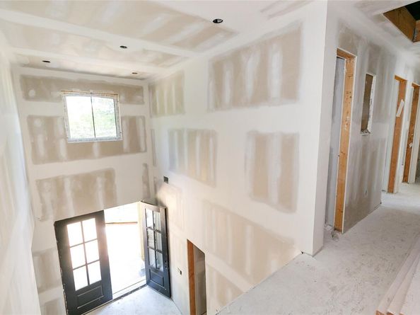 825 Weber Avenue, West Babylon NY 11704