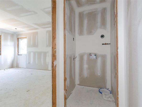 825 Weber Avenue, West Babylon NY 11704