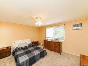 33 Peachtree Lane, Mount Sinai NY 11766