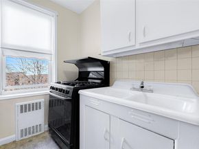 143-25 84th Drive 4F, Briarwood NY 11435