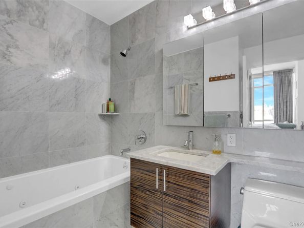 11-24 31st Avenue 10E, Long Island City NY 11106