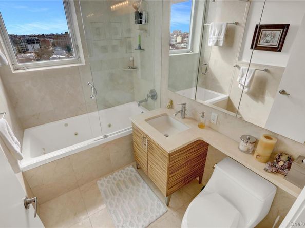 11-24 31st Avenue 10E, Long Island City NY 11106