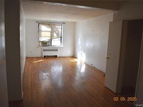 730 E 232nd Street 3G, Bronx NY 10466