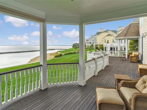 48 Pembroke Drive, Glen Cove NY 11542