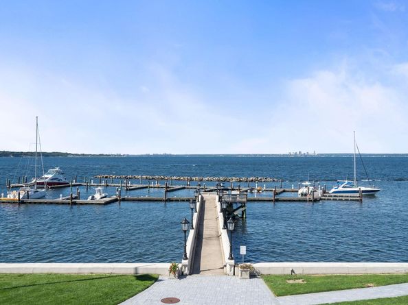 48 Pembroke Drive, Glen Cove NY 11542