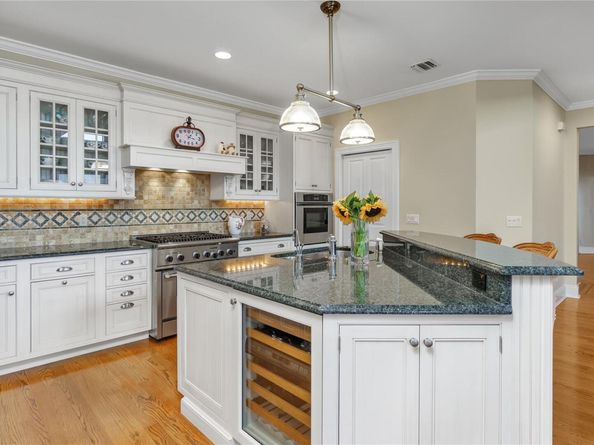 48 Pembroke Drive, Glen Cove NY 11542