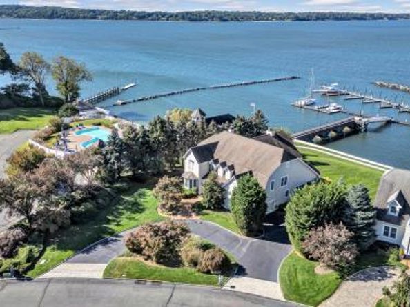 48 Pembroke Drive, Glen Cove NY 11542