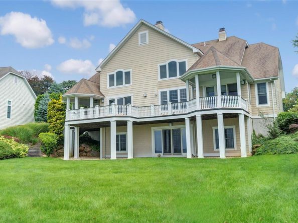 48 Pembroke Drive, Glen Cove NY 11542
