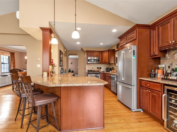 45 Henry Street, Merrick NY 11566