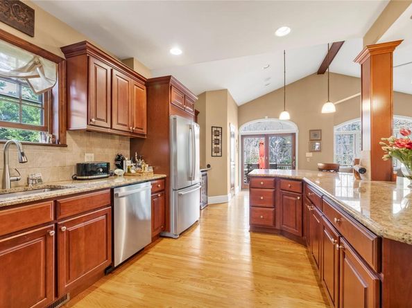 45 Henry Street, Merrick NY 11566