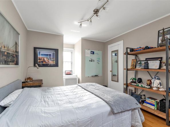 45 Henry Street, Merrick NY 11566