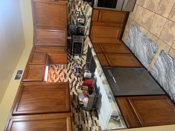 304 Warburton Avenue 3A, Yonkers NY 10701