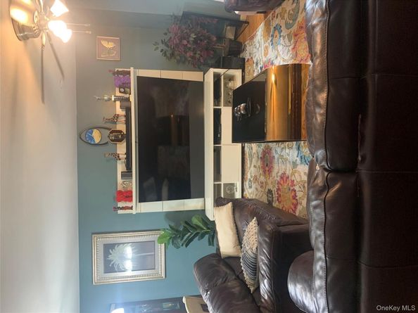 304 Warburton Avenue 3A, Yonkers NY 10701