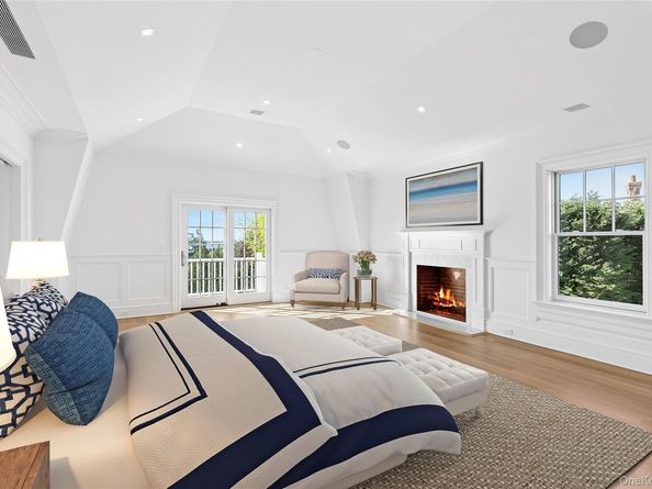44 Club Lane, Remsenburg NY 11960