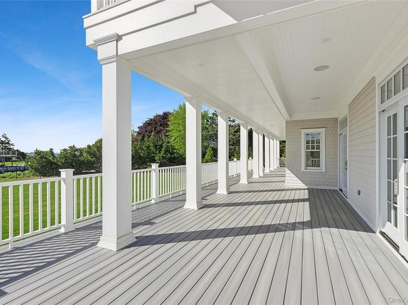 44 Club Lane, Remsenburg NY 11960